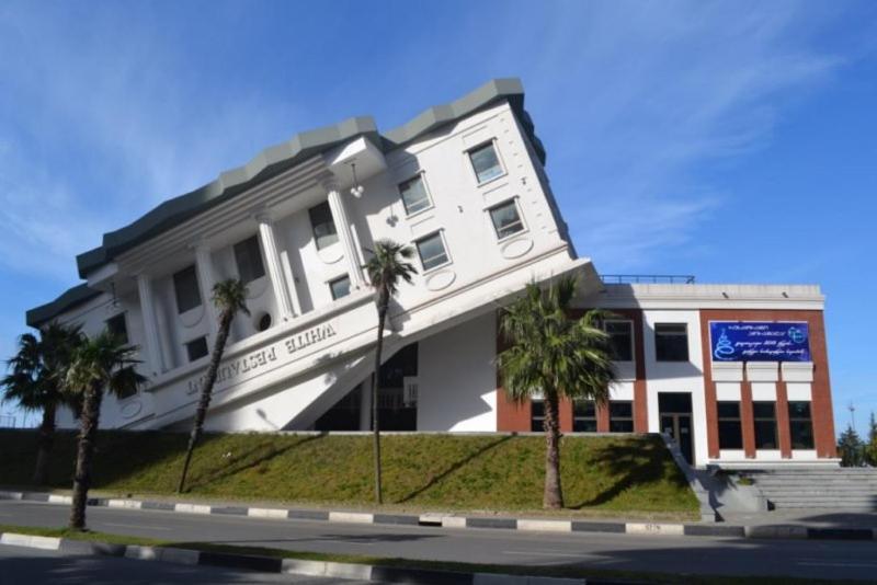 Real Palace Batumi Exterior foto